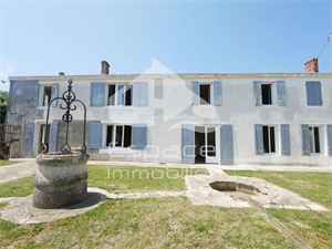 maison-villa à la vente -   17290  AIGREFEUILLE-D'AUNIS, surface 192,67 m2 vente maison-villa - APR627909